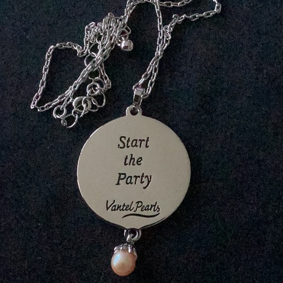 🦪 Vantel Pearls Life is a Celebration Necklace N4321 - Picture 2 of 4